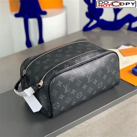 louis vuitton toilettas heren|louis vuitton dopp toilet bag.